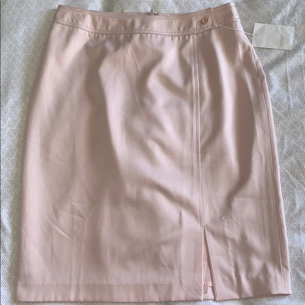 NWOT Newport News Blush Pencil Skirt